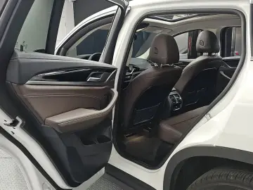 2023 BMW X4 с пробегом 38 302 км