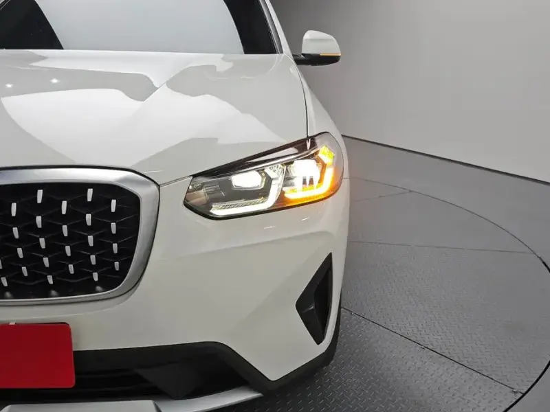 2023 BMW X4 с пробегом 38 302 км