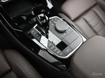 2025 BMW X4 с пробегом 27 336 км