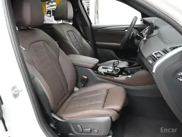 2025 BMW X4 с пробегом 27 336 км