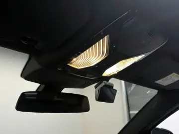 2025 BMW X4 с пробегом 10 471 км