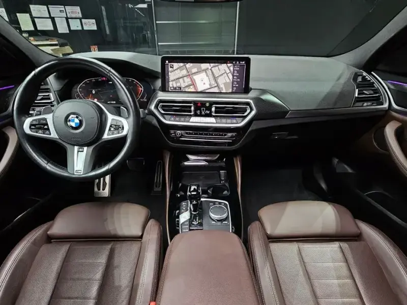 2023 BMW X4 с пробегом 40 272 км