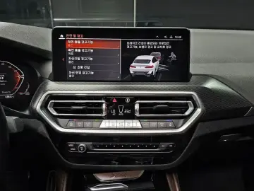 2023 BMW X4 с пробегом 40 272 км
