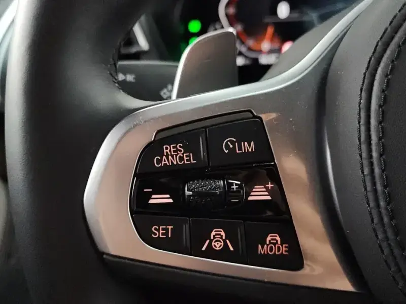 2025 BMW X4 с пробегом 14 595 км