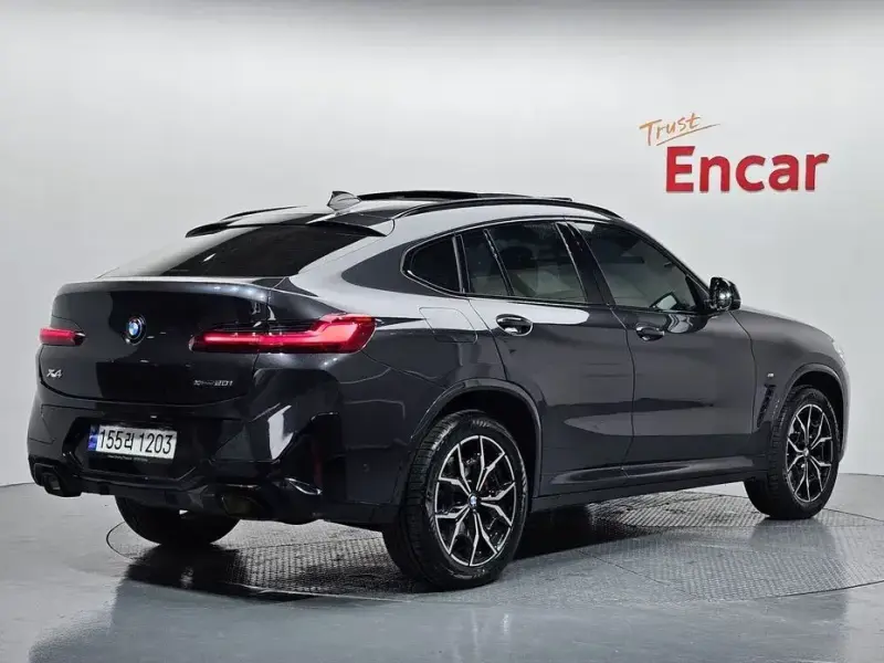 2023 BMW X4 с пробегом 34 725 км