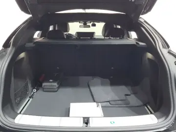 2025 BMW X4 с пробегом 14 595 км