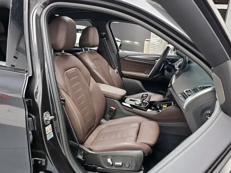 2023 BMW X4 с пробегом 34 725 км