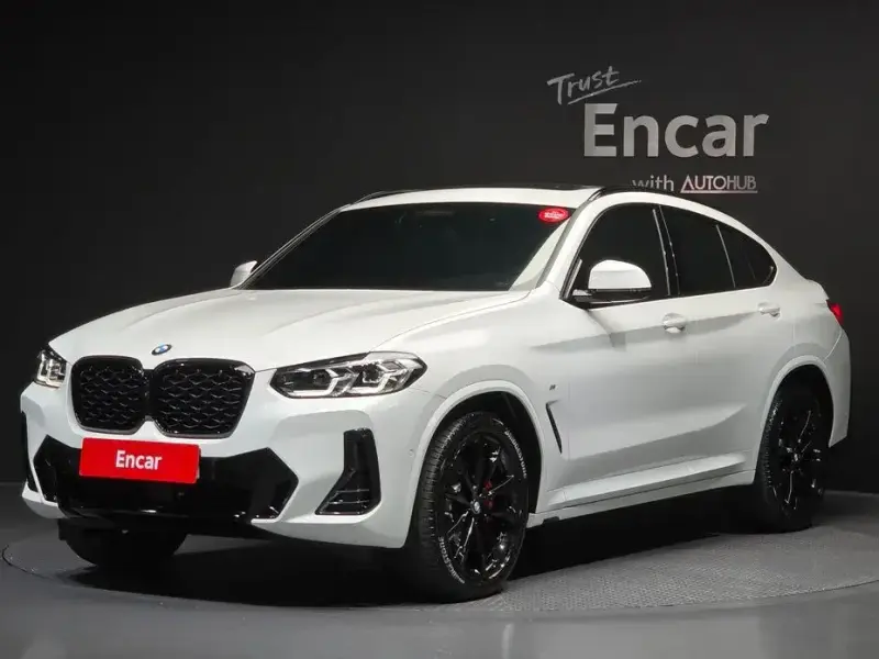 2025 BMW X4 с пробегом 11 242 км