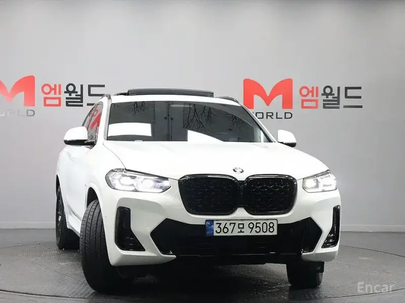 2023 BMW X4 с пробегом 10 955 км
