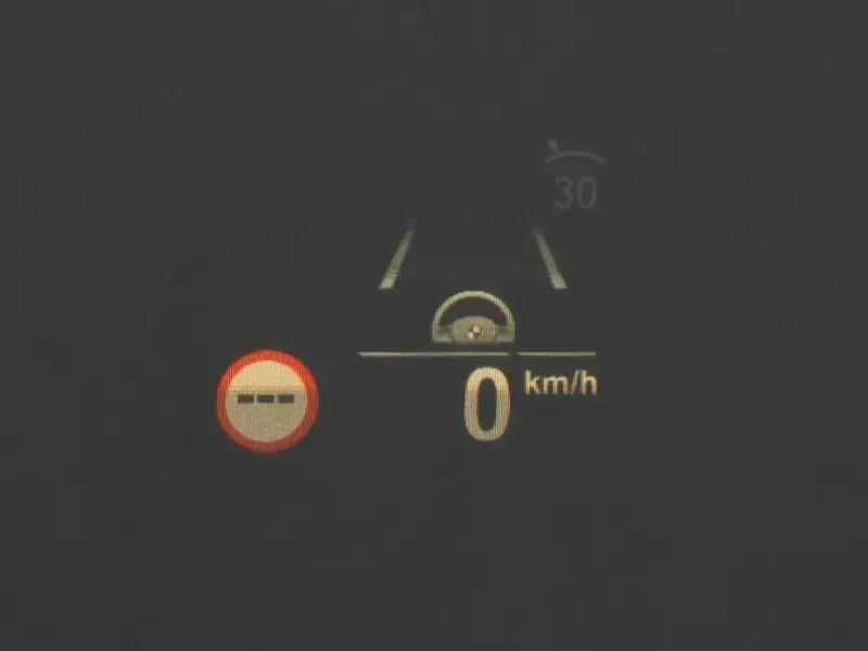 2025 BMW X4 с пробегом 11 242 км