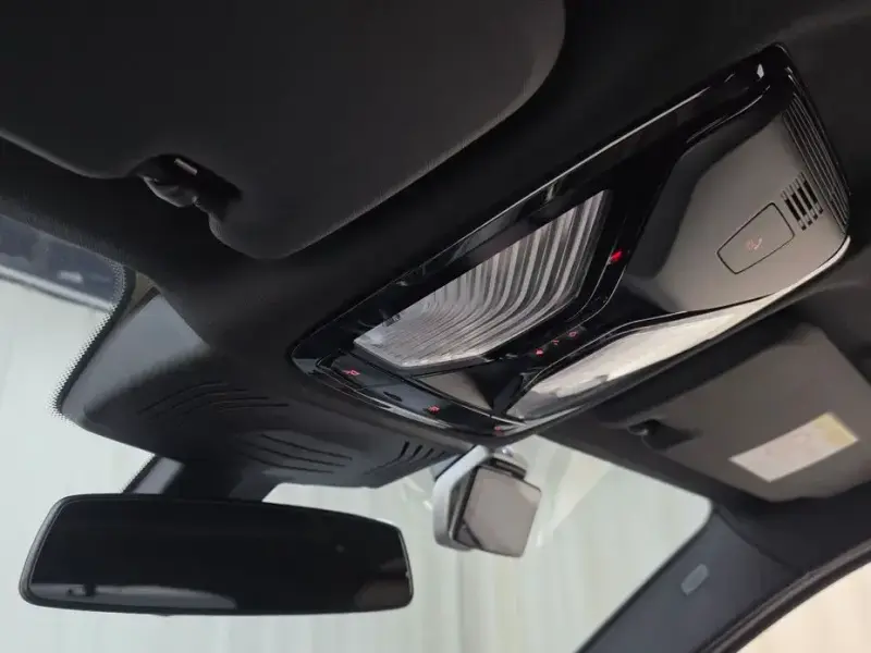 2025 BMW X4 с пробегом 11 242 км