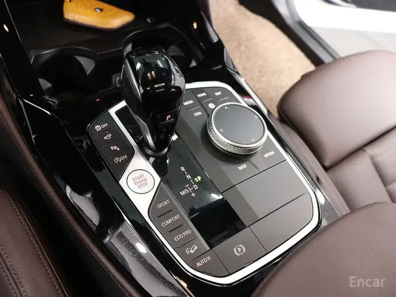 2023 BMW X4 с пробегом 10 955 км
