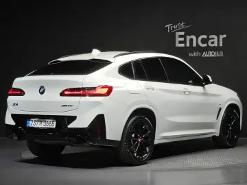 2025 BMW X4 с пробегом 12 573 км