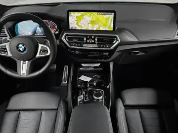 2025 BMW X4 с пробегом 12 573 км