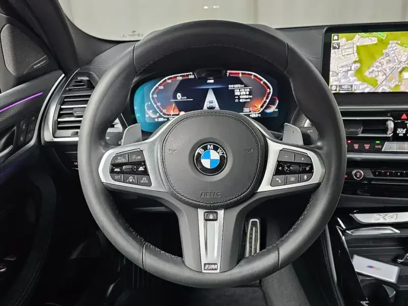 2025 BMW X4 с пробегом 12 573 км