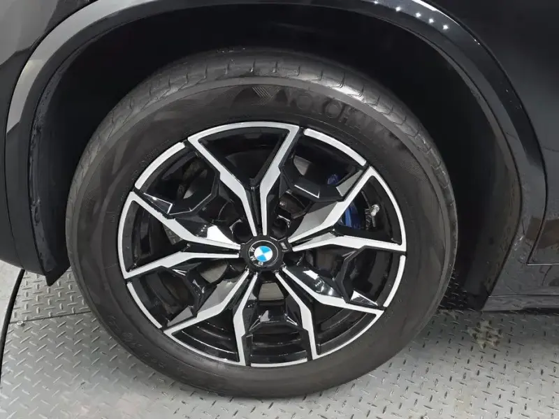 2023 BMW X4 с пробегом 48 781 км