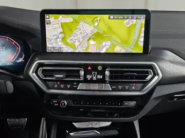 2025 BMW X4 с пробегом 12 573 км