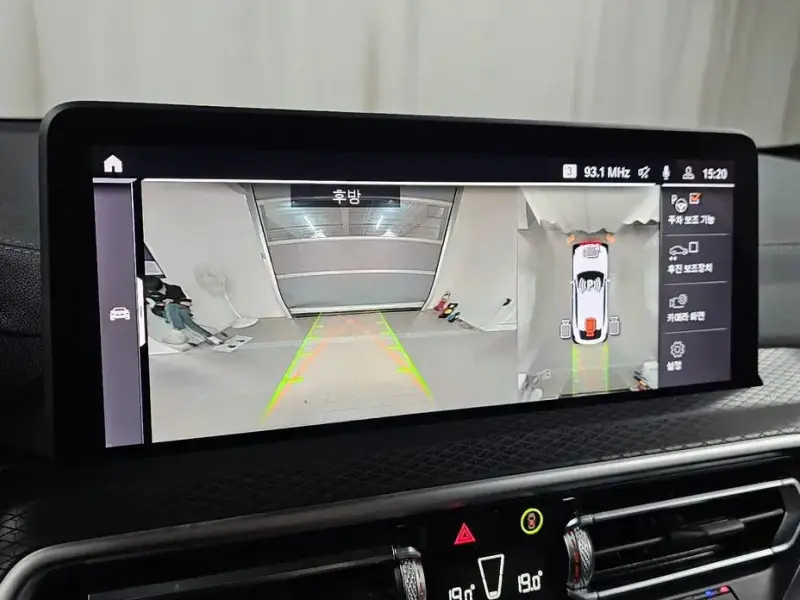 2025 BMW X4 с пробегом 12 573 км
