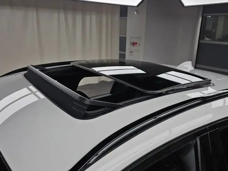 2025 BMW X4 с пробегом 12 573 км