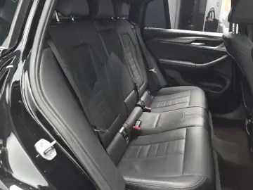 2023 BMW X4 с пробегом 48 781 км
