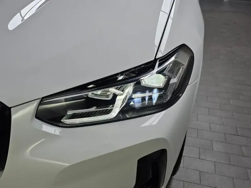 2025 BMW X4 с пробегом 12 573 км