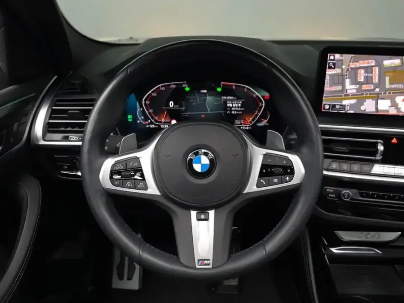 2023 BMW X4 с пробегом 48 781 км