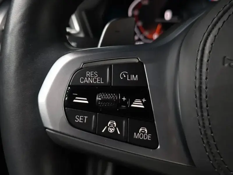 2023 BMW X4 с пробегом 48 781 км