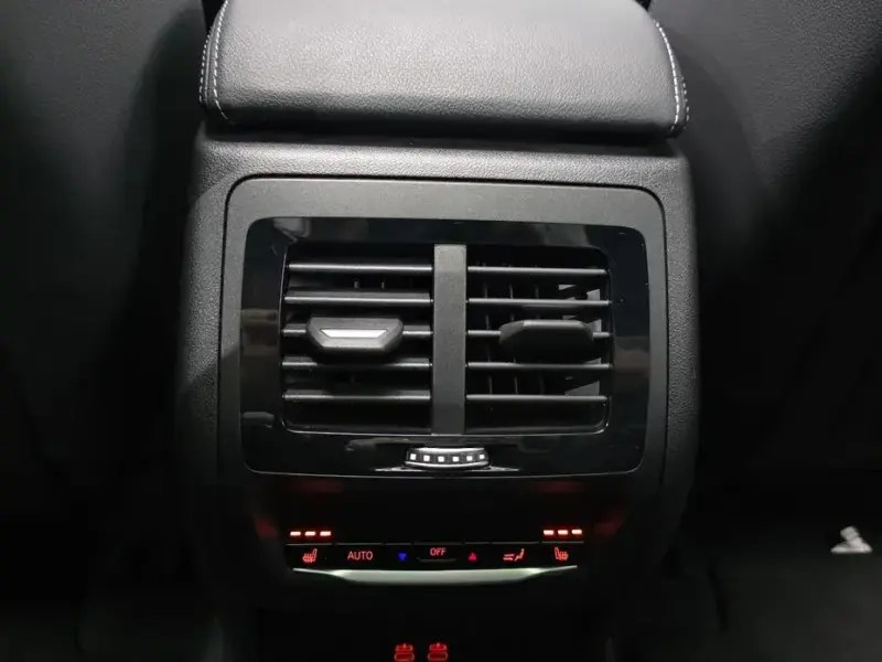 2023 BMW X4 с пробегом 48 781 км