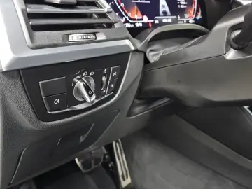 2025 BMW X4 с пробегом 12 573 км