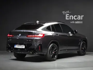 2025 BMW X4 с пробегом 10 485 км