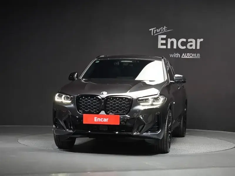 2025 BMW X4 с пробегом 10 485 км