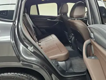 2025 BMW X4 с пробегом 10 485 км