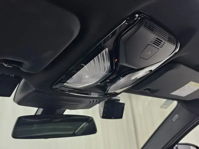 2025 BMW X4 с пробегом 10 485 км