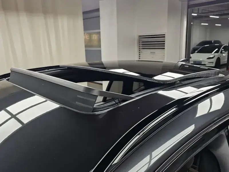 2025 BMW X4 с пробегом 10 485 км