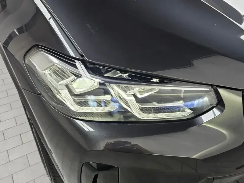2025 BMW X4 с пробегом 10 485 км