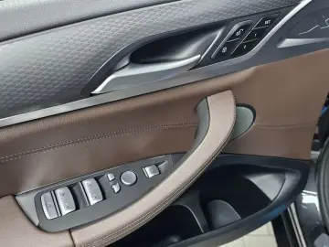 2025 BMW X4 с пробегом 10 485 км