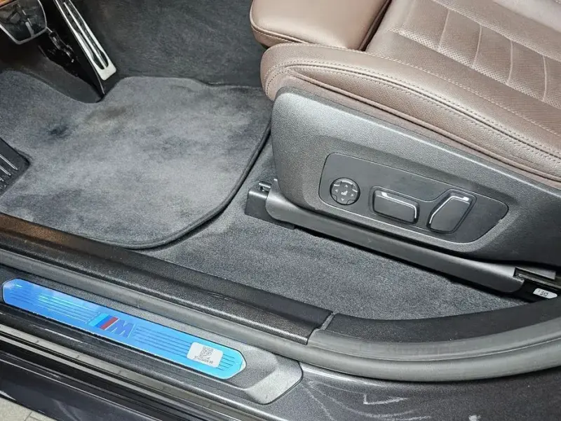 2025 BMW X4 с пробегом 10 485 км