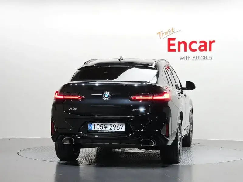 2025 BMW X4 с пробегом 24 006 км