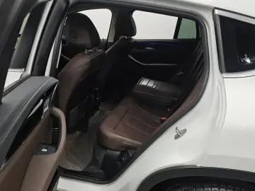 2023 BMW X4 с пробегом 29 203 км