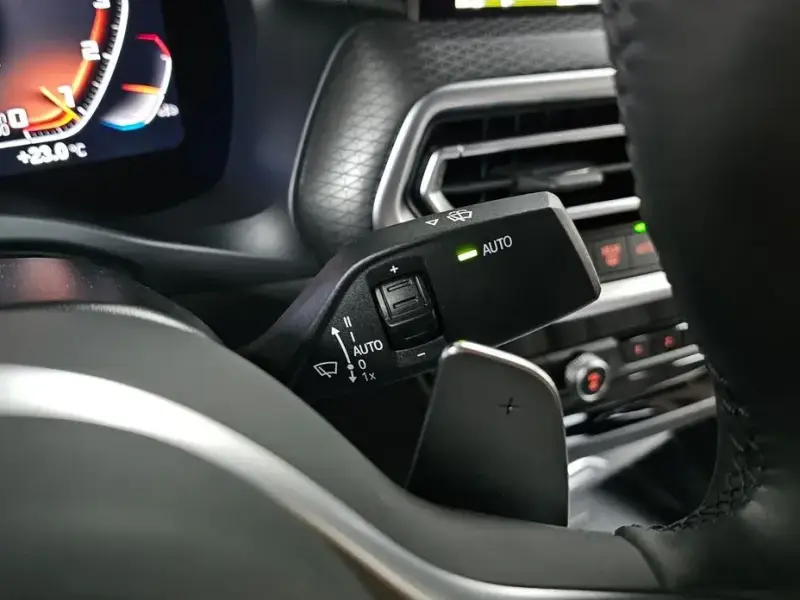 2025 BMW X4 с пробегом 24 006 км