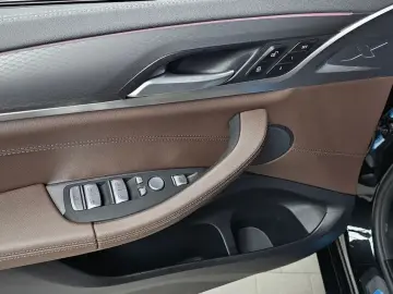 2025 BMW X4 с пробегом 24 006 км