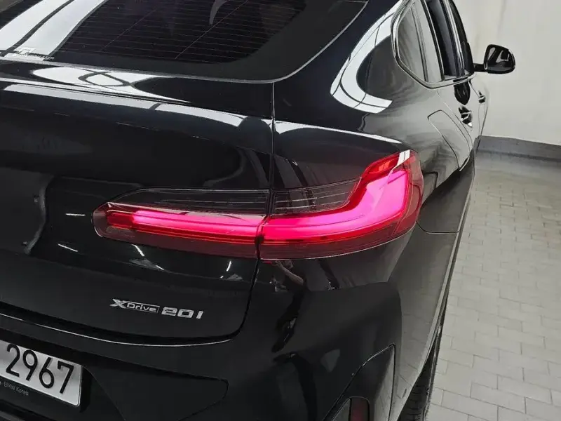 2025 BMW X4 с пробегом 24 006 км