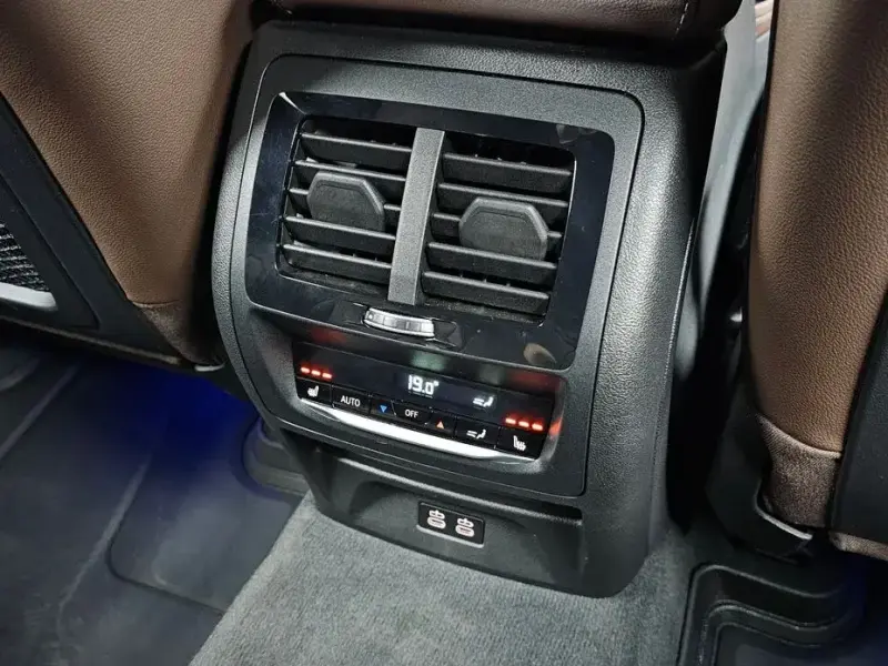 2025 BMW X4 с пробегом 24 006 км