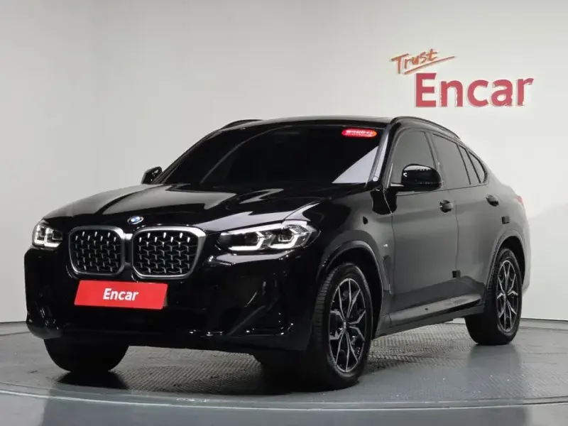 2023 BMW X4 с пробегом 32 663 км