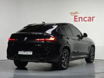 2023 BMW X4 с пробегом 32 663 км