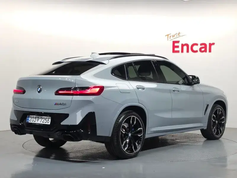 2024 BMW X4 с пробегом 18 233 км