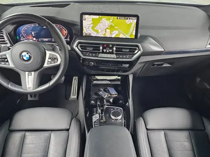 2023 BMW X4 с пробегом 15 897 км
