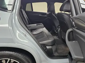 2023 BMW X4 с пробегом 15 897 км