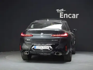 2025 BMW X4 с пробегом 9 175 км