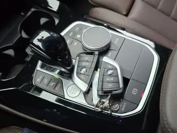 2025 BMW X4 с пробегом 9 175 км